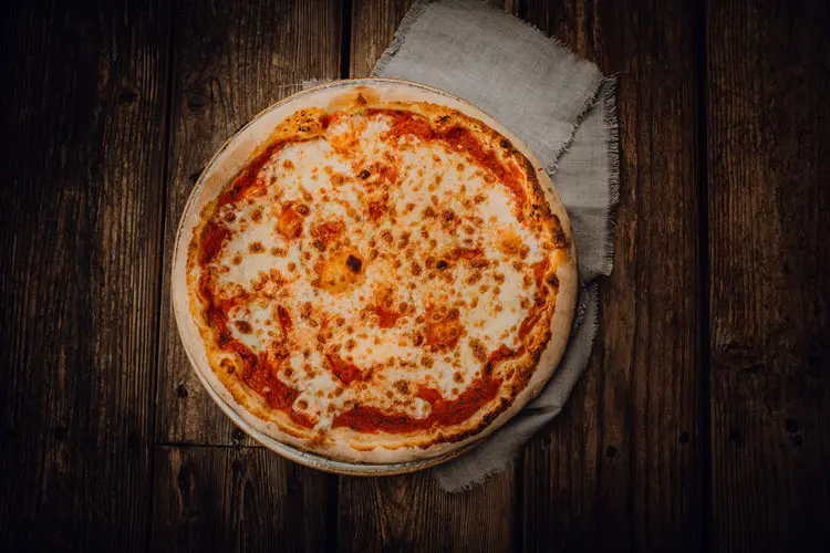 Pizza Margherita - Pizzeria Freudenstadt